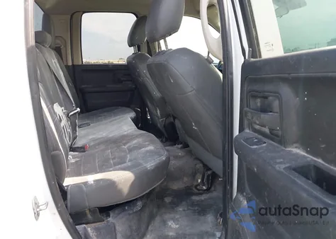 2017 Ram 1500 Tradesman 4X2 6'4 Box из США, поврежденный, VIN 1C6RR6FG8HS693511